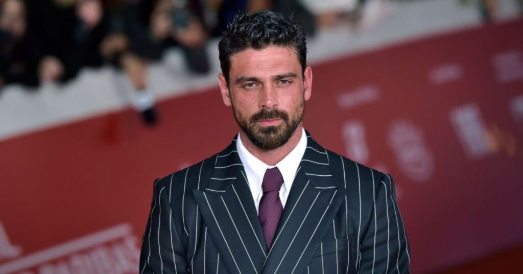 michele-morrone-height-weight-and-age