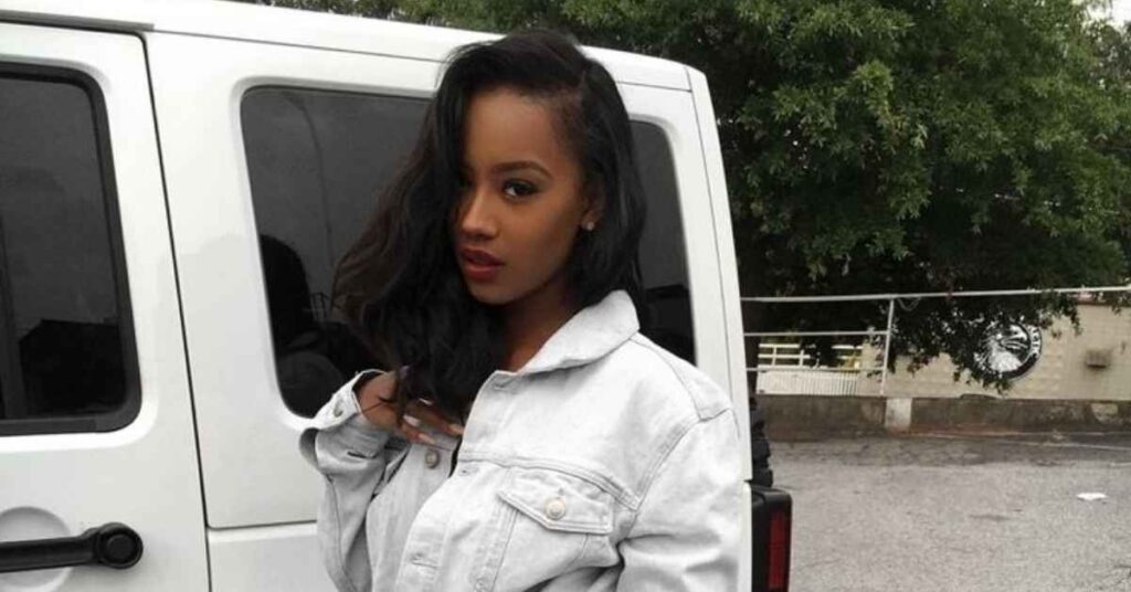 raven-tracy-early-life