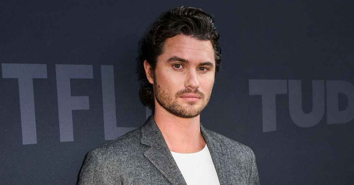 chase-stokes-biography-age-height-net-worth